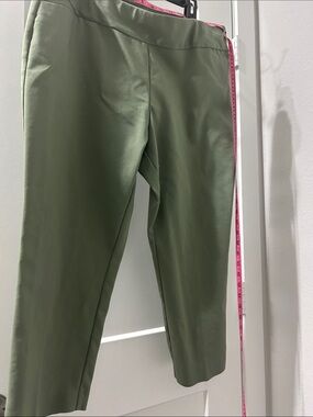 Investments Olive Green Pull-On Bottoms pants